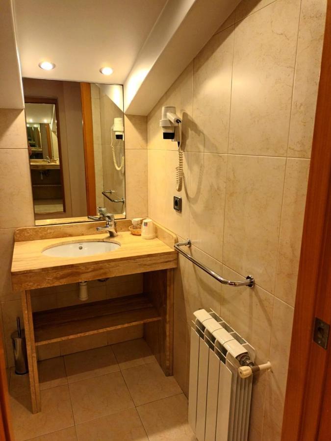 Hotel Estel Berga Luaran gambar