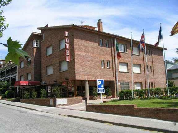 Hotel Estel Berga Luaran gambar