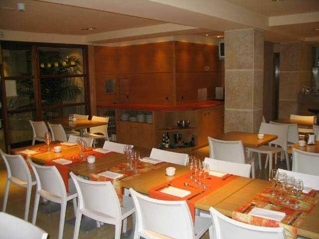 Hotel Estel Berga Luaran gambar
